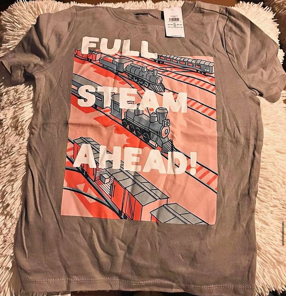 BOYS TSHIRT SIZE:5T PRICE:$25