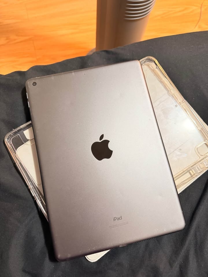 Apple iPad 9th Generation - photo 5
