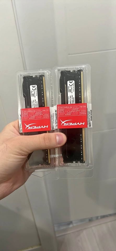 16GB DDR4 RAM (2x8GB)