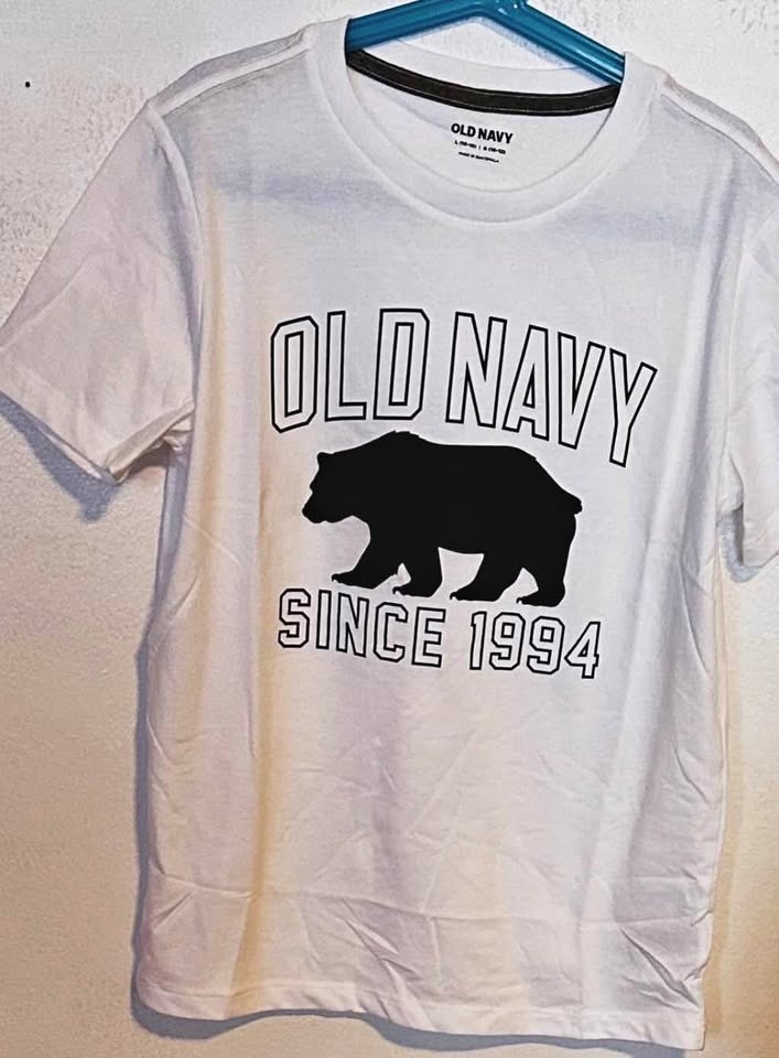 BOYS TSHIRT SIZE:LARGE PRICE:$25