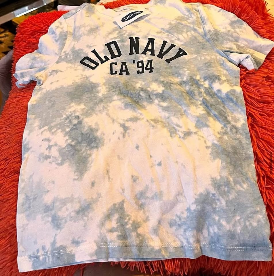 BOYS TSHIRT SIZE:5T PRICE $20