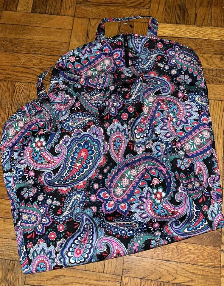 Vera Bradley NEW Hanging Paisley Garment Bag image indicator(2)