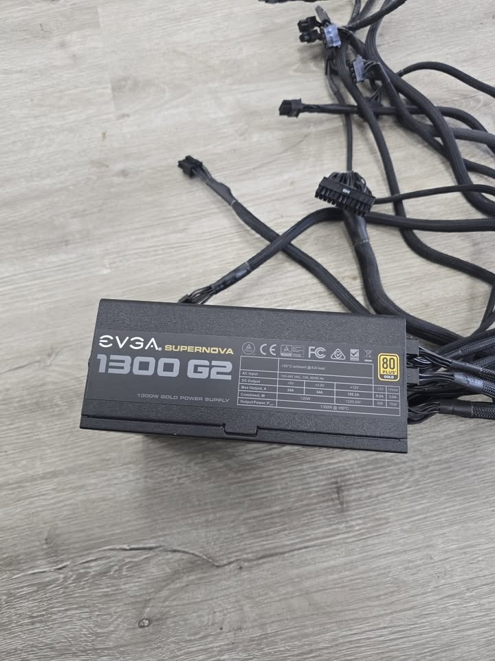 EVGA SuperNOVA 1300 G2, 80+ GOLD 1300W, Fully Modular - photo 3