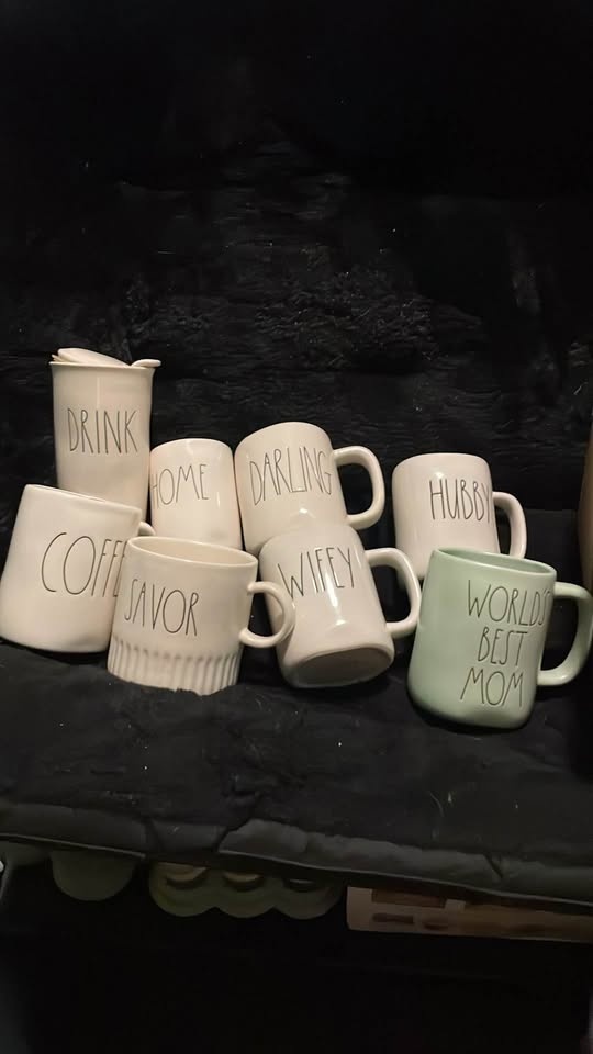 Rae Dunn Mugs - photo 4