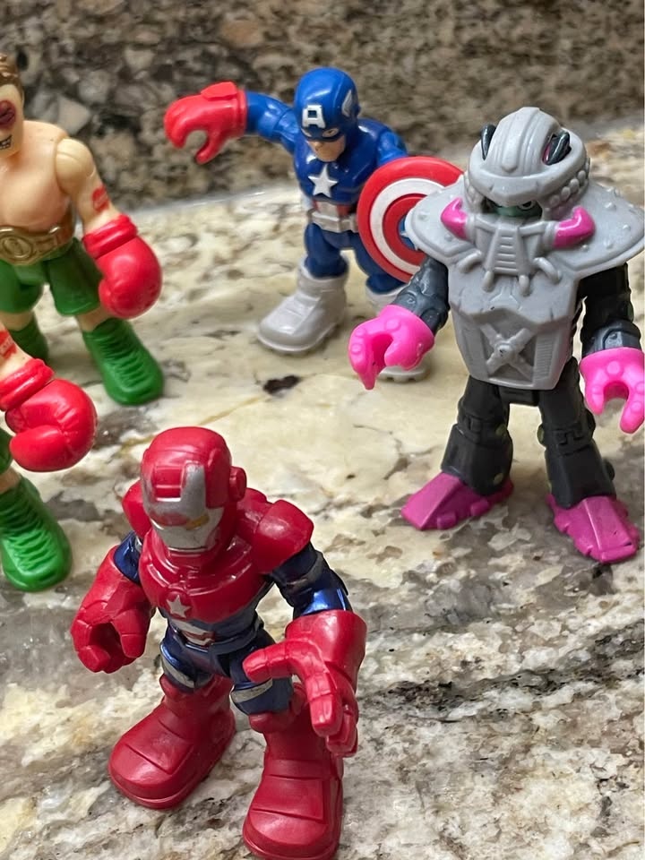 Fisher-Price Imaginext Figures - photo 3