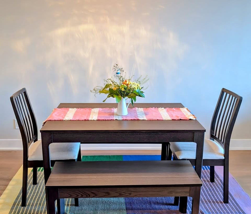 IKEA EKEDALEN Extendable Dining Table w/ Chairs