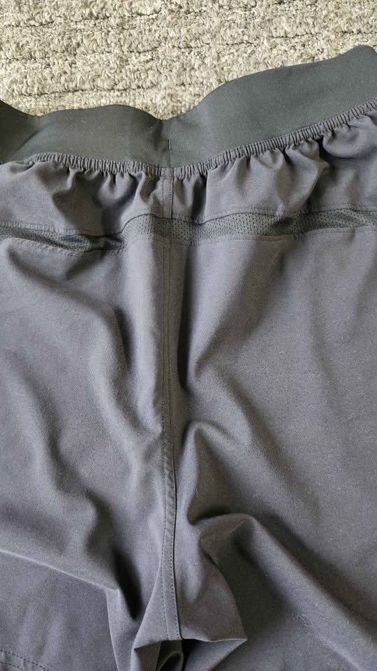 Under Armour Black Athletic Youth/Teen Shorts Size Large - photo 5