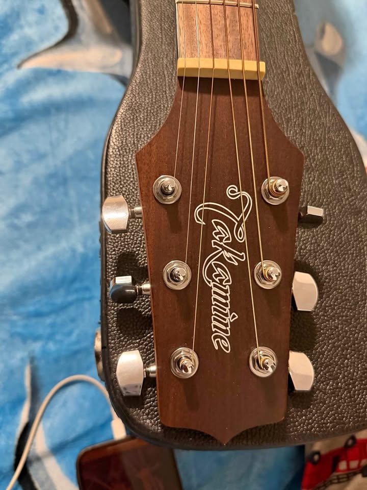 Takamine GN11MCE Acoustic Electric Guitar