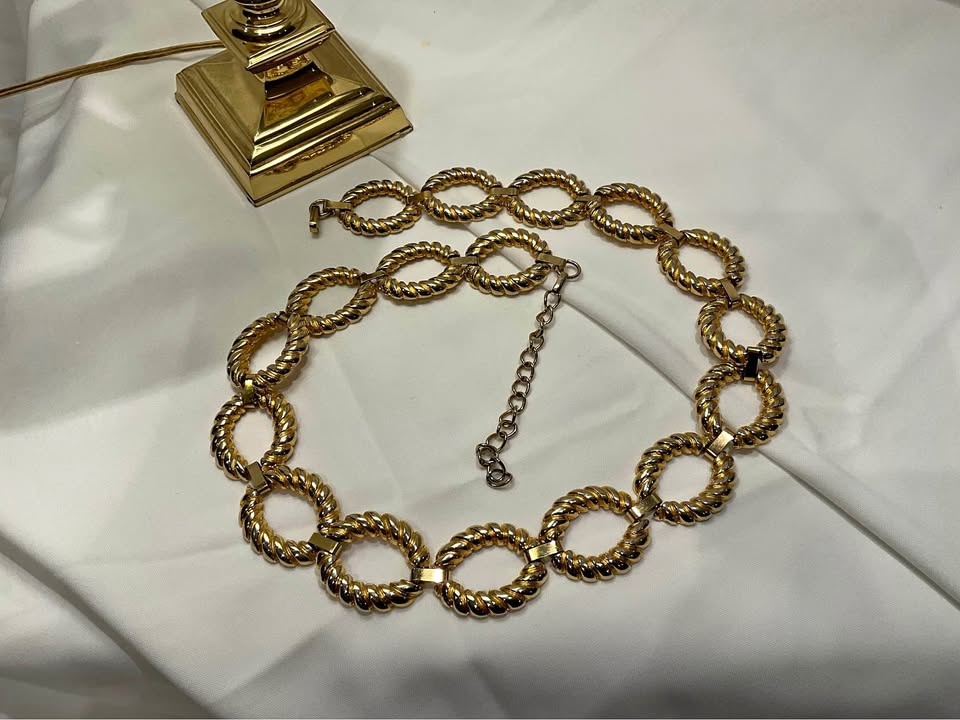 Ladies Belt Vintage Chain