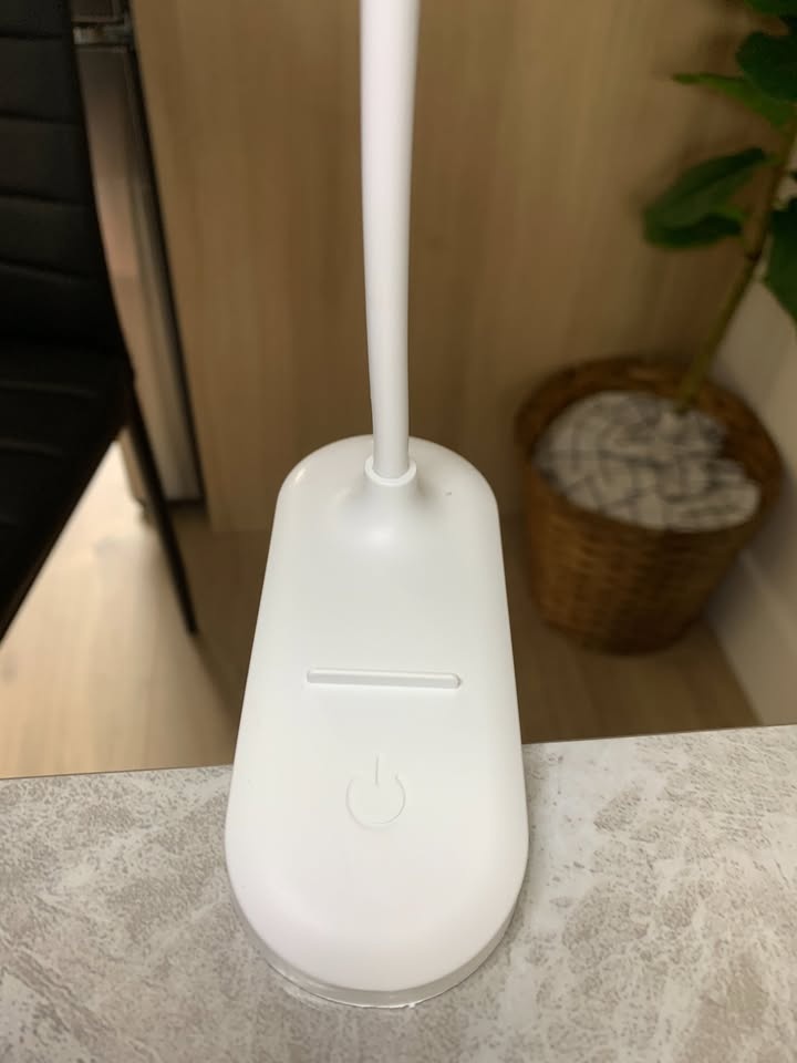 Modern Clamp LED Desk Lamp - White/Warm Light - photo 4