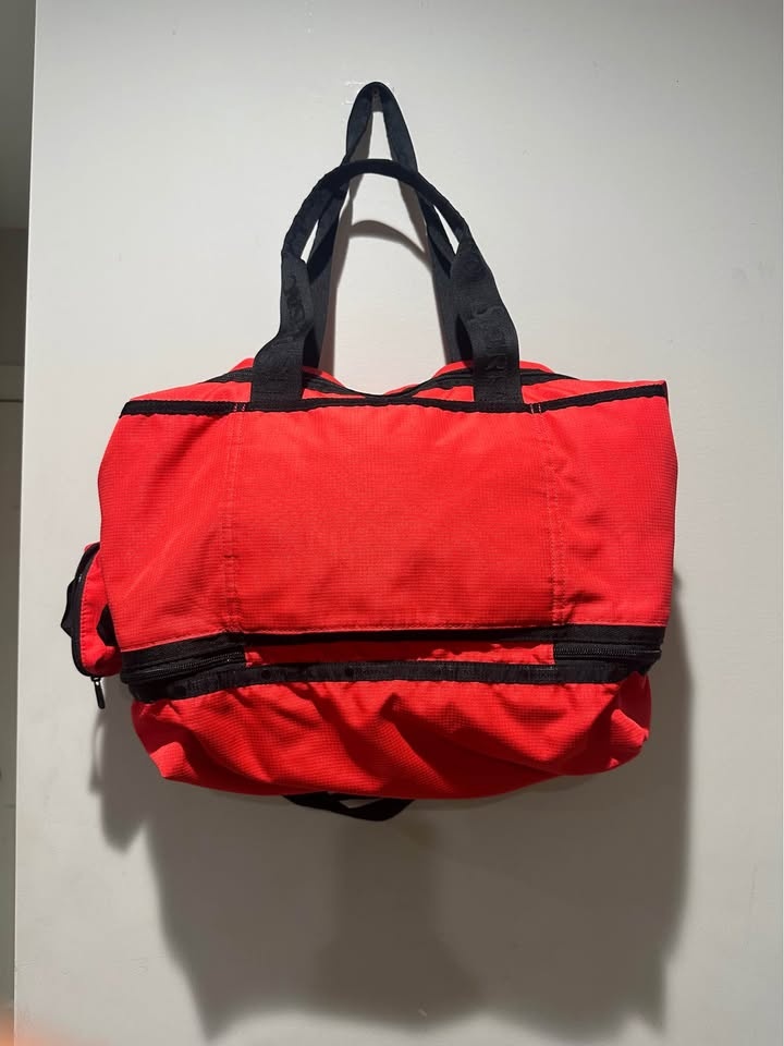 LeSportsac Dakota Medium Deluxe Overnight Bag - photo 3