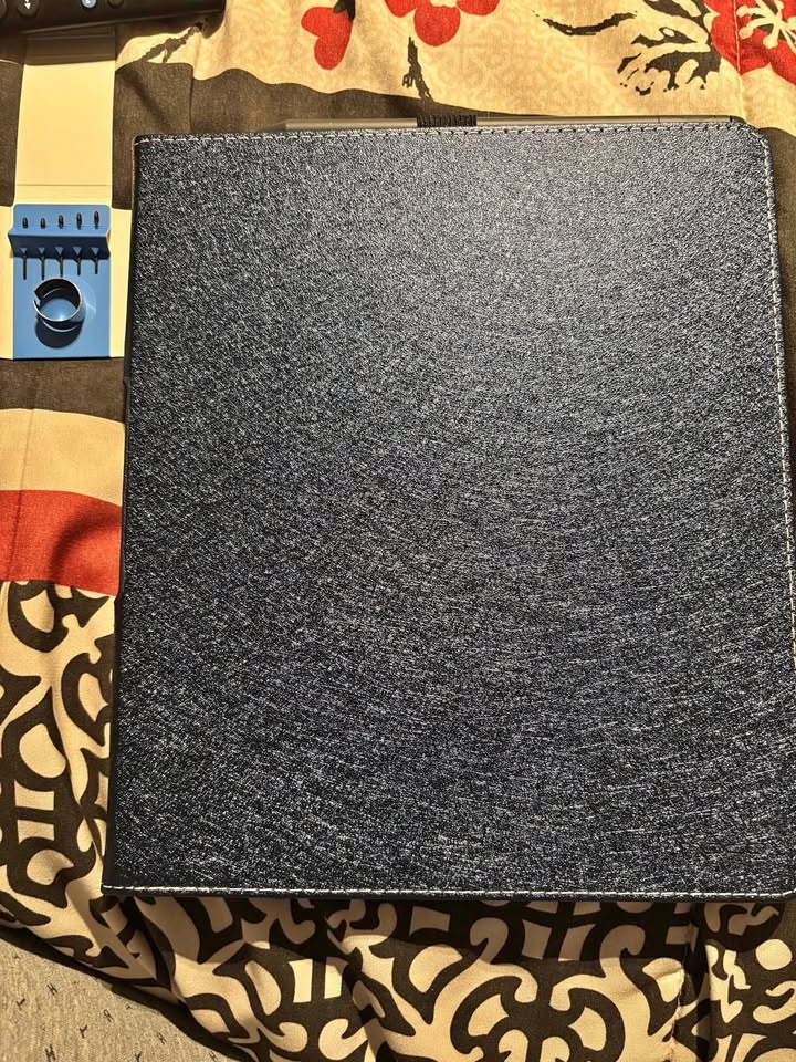 Kindle Scribe First Gen - Charger, Pen, Case
