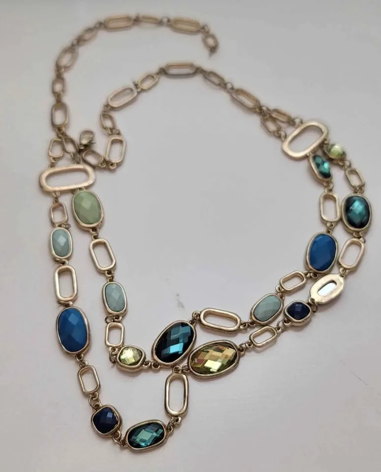 Statements Necklaces image indicator(2)