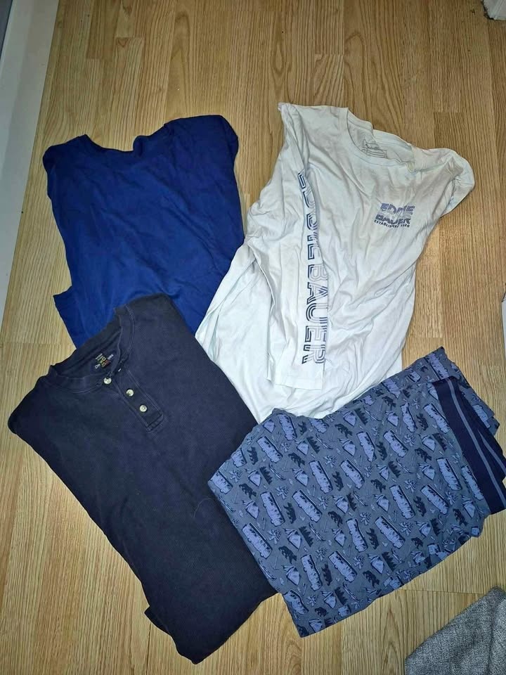 Men's XL Lot: 3 Long Sleeve Shirts + PJ Pants