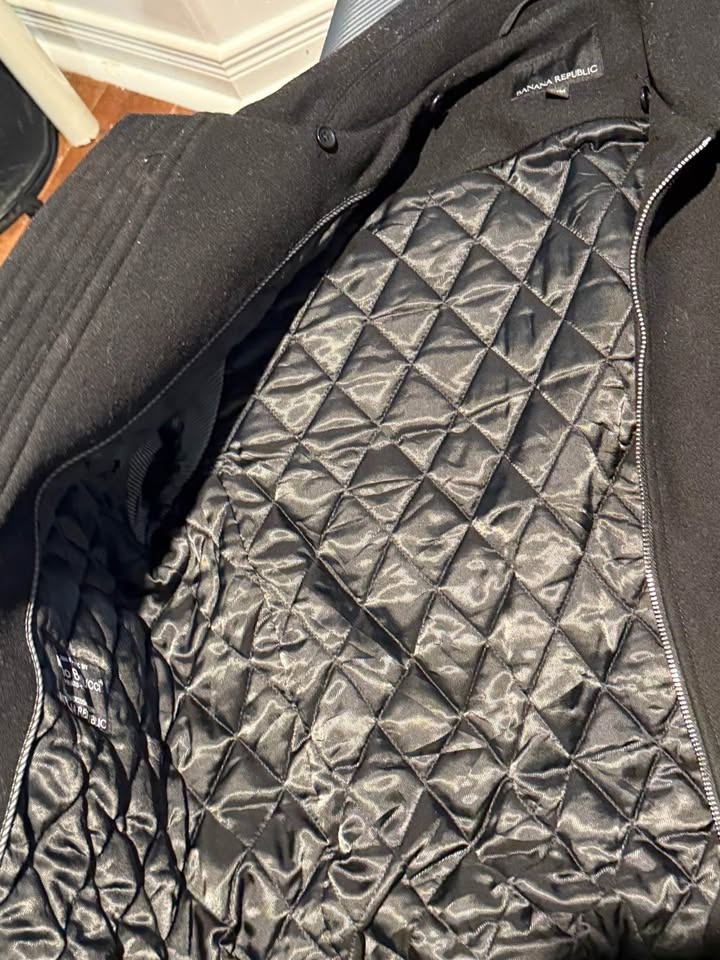 Banana Republic Men’s Coat – $75 - photo 3