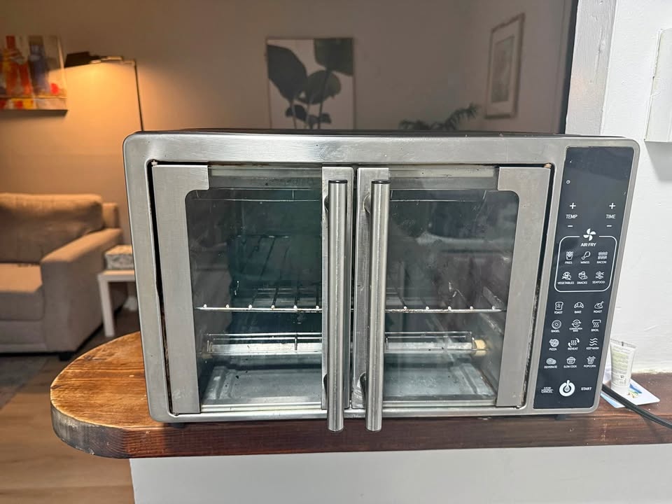 Gourmia French Door Air Fryer Oven - Stainless Steel - 1700W