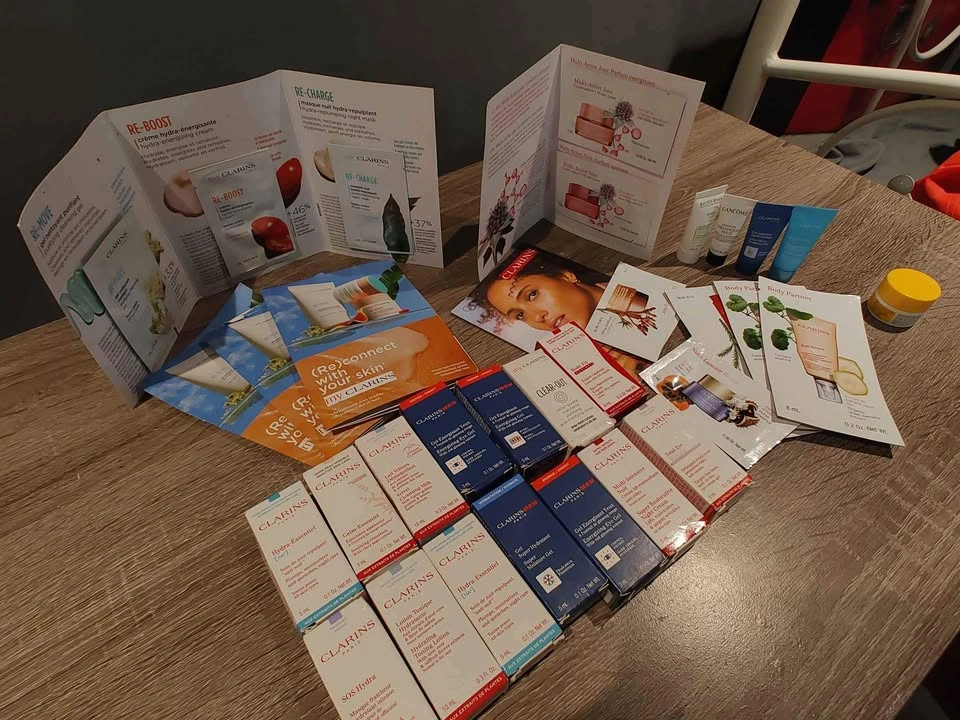 Clarins beauty mingle - take all for $10 - photo 2