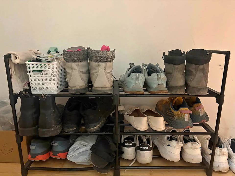metal shoe rack