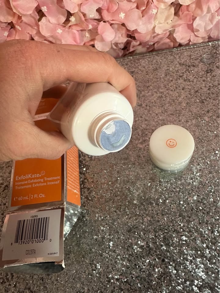 Kate Somerville ExfoliKate Intensive Exfoliating Treatment - photo 5