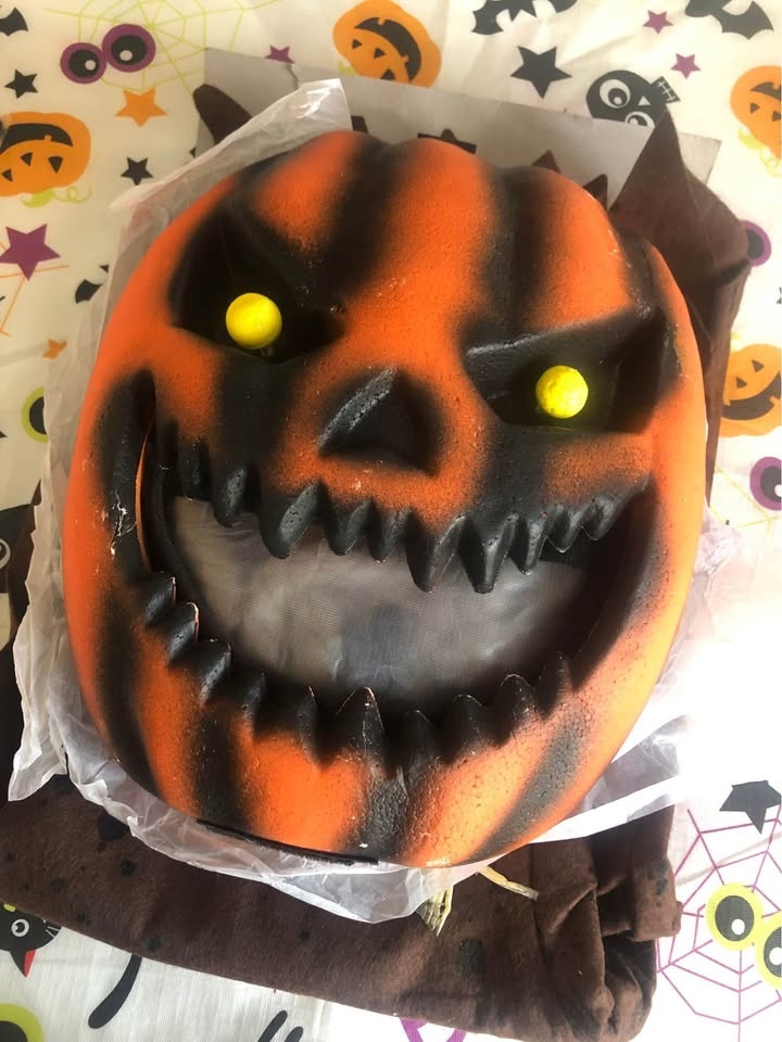 Scary Scarecrow Pumpkin Head Costume - photo 2