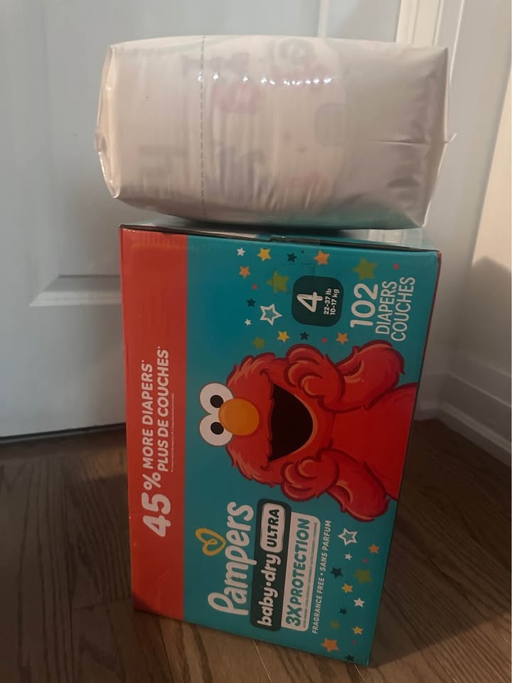 Pampers Diapers Size 4 - 153 Count - photo 2