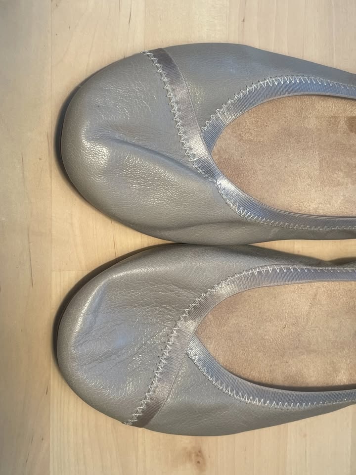 Vionic Spark Caroll Leather Ballet Flats - Taupe Beige, US 8 - photo 4