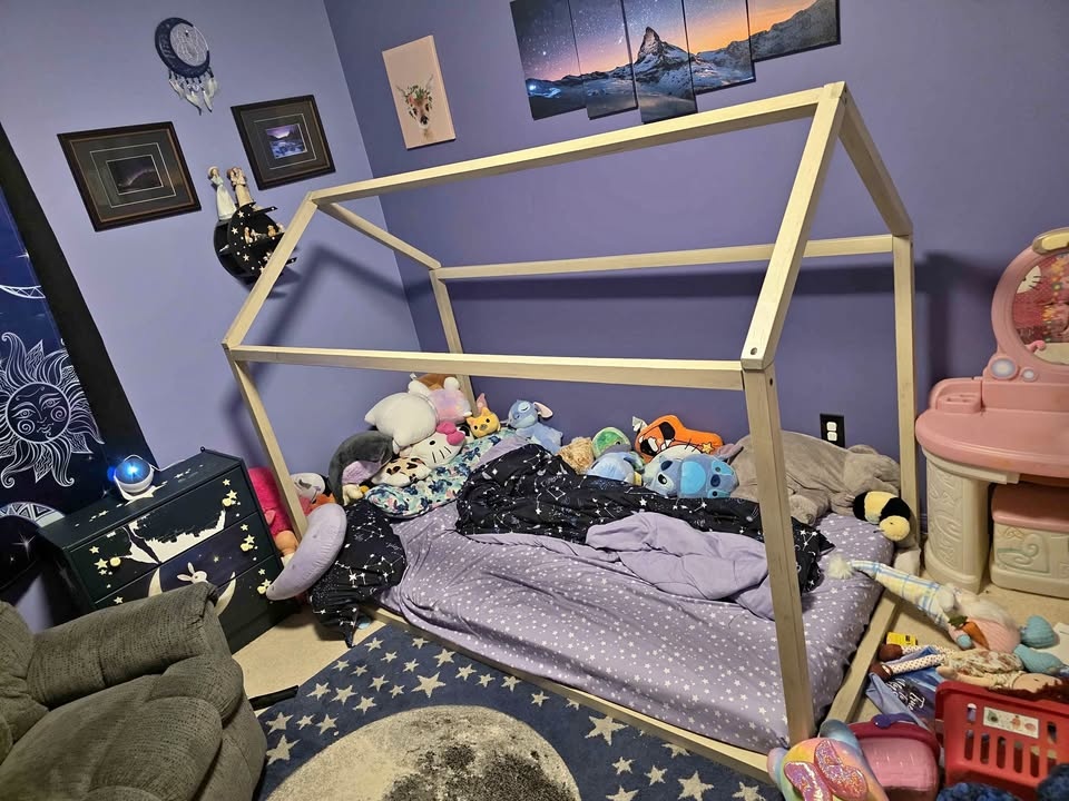 Free twin size toddler bed frame (frame only mattress not includ