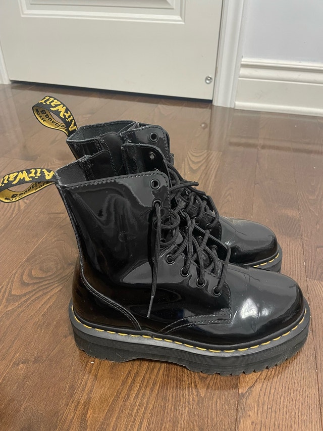 Dr. Martens mens size 7 black boots - photo 2