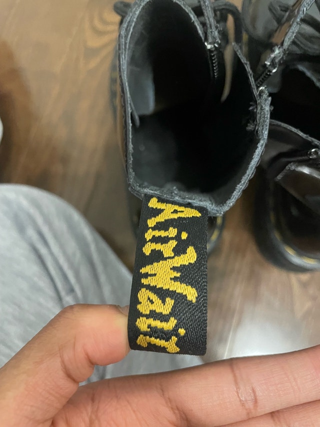 Dr. Martens mens size 7 black boots - photo 5