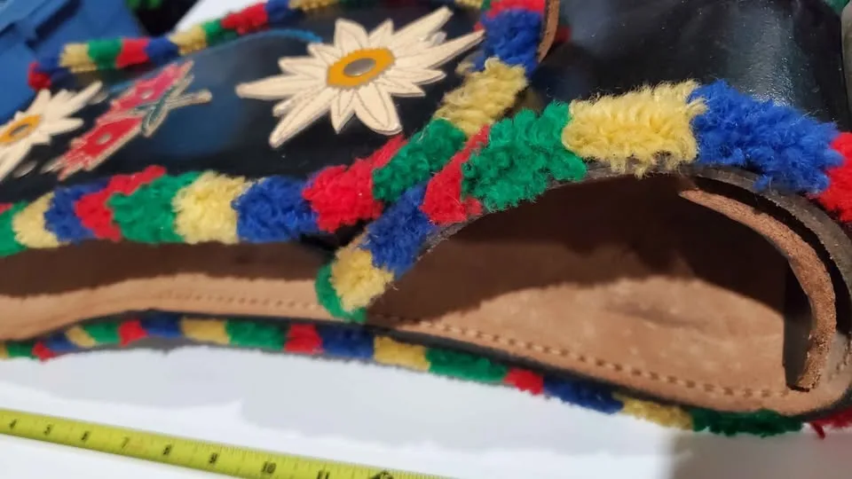 Cowbell 25 inch, leather and brass bell image indicator(4)