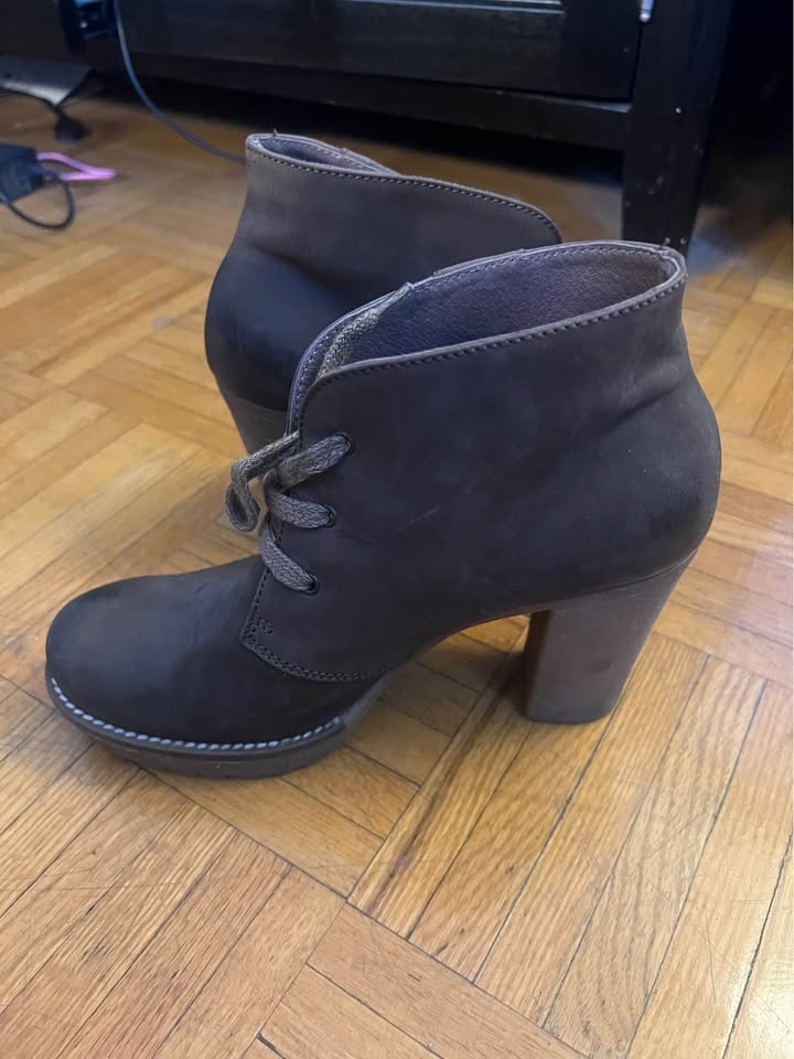 Browns suede heels size 38 - photo 3