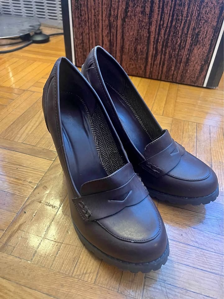 New brown work heels