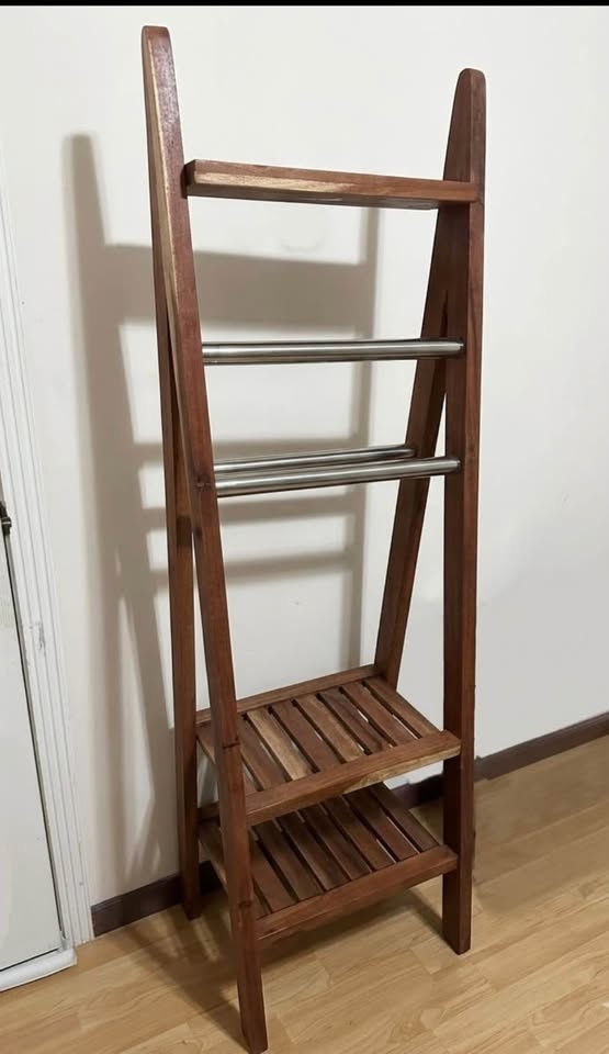 Wooden Ladder Shelf with Metal Bars