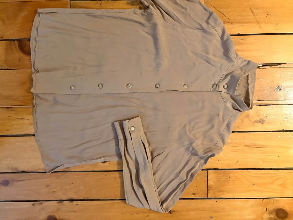 UNIQLO x Ines collab button up