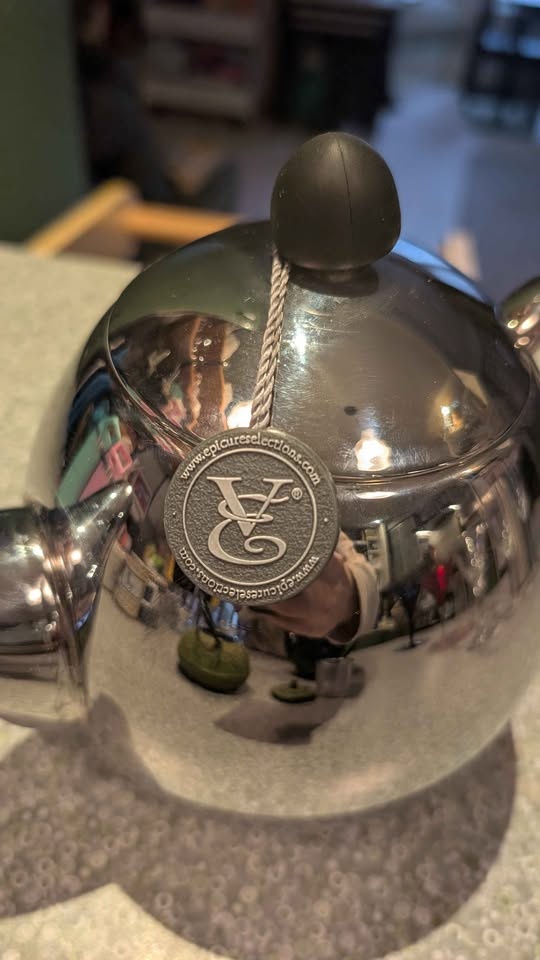 3 Teapots - Black Ceramic, Silver, Green Cast Iron - photo 5