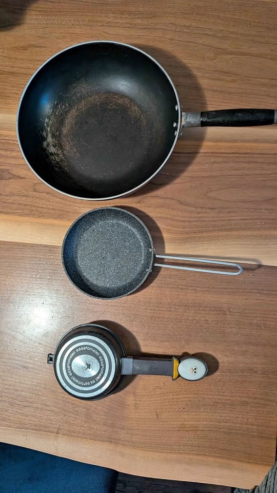 Cookware Set - Wok, Small Frying Pan, Omelet Ease Pan