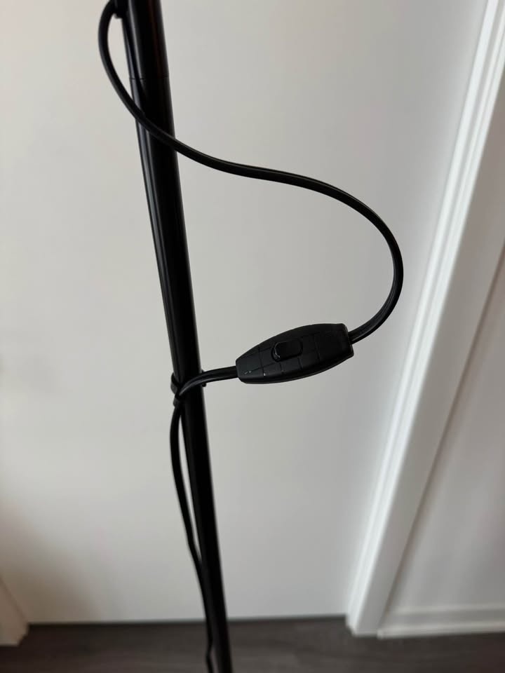 IKEA TÅGARP Floor lamp (Include bulb) - photo 2