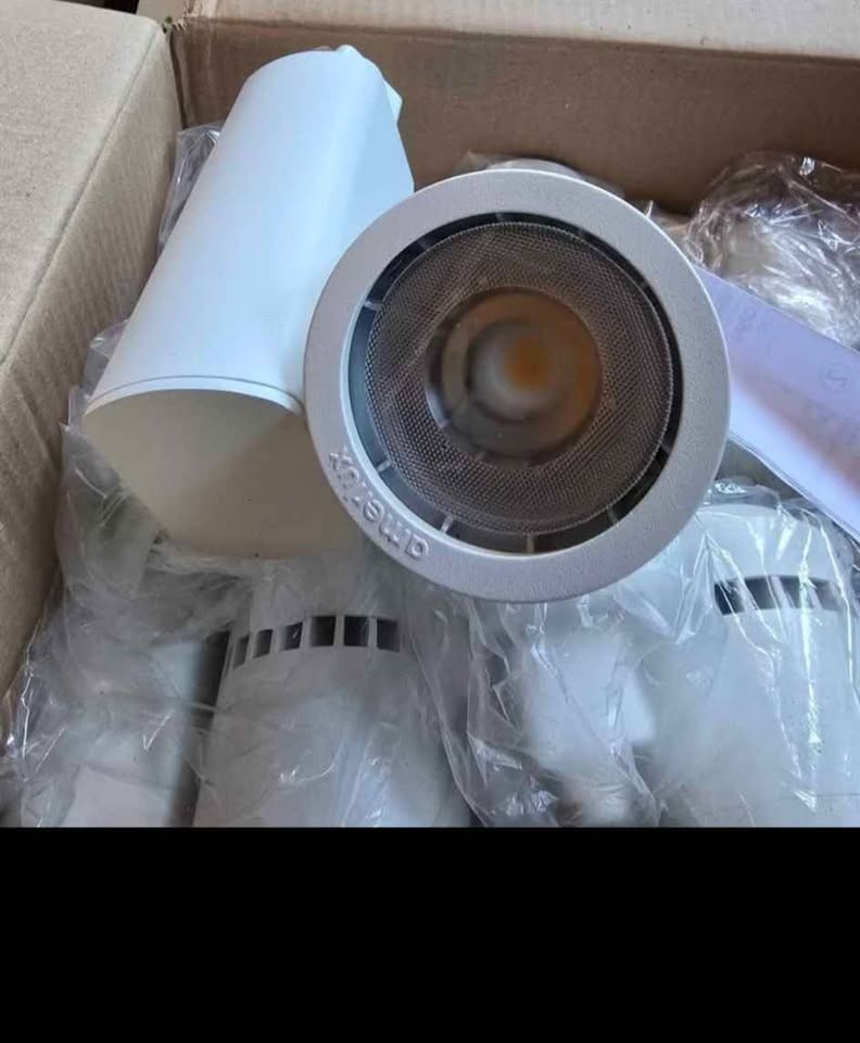 Amerlux Dimmable LED 3000K Spot Light