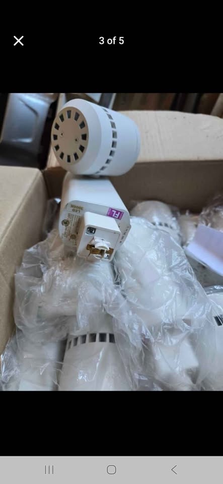 Amerlux Dimmable LED 3000K Spot Light - photo 4