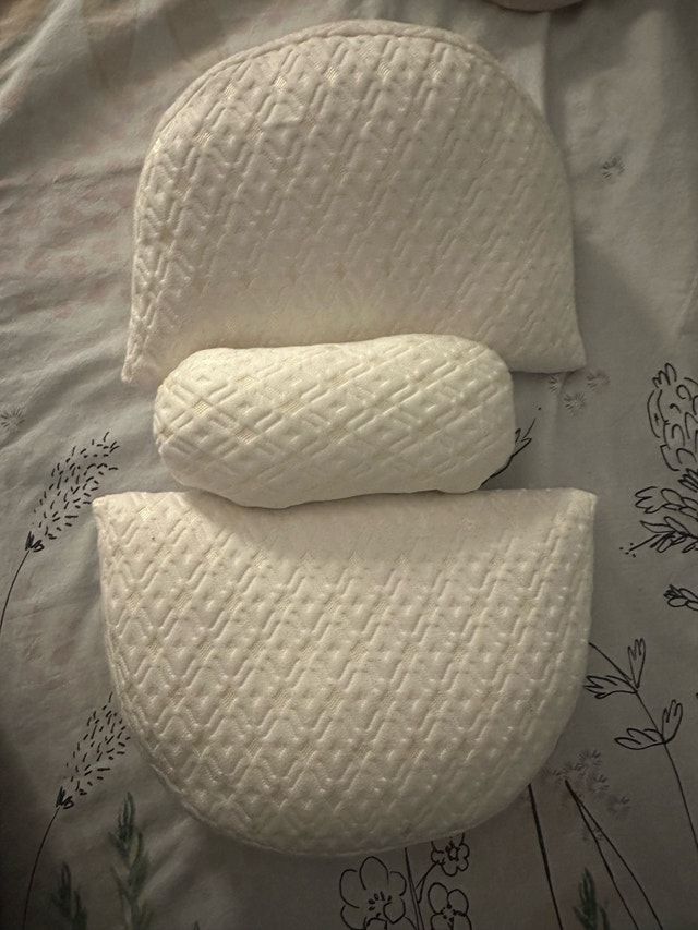 Pregnancy Pillow - photo 2