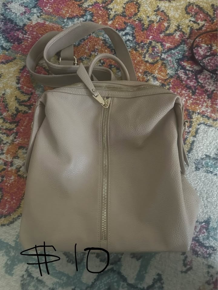 Black Textured Crossbody Bag - photo 4