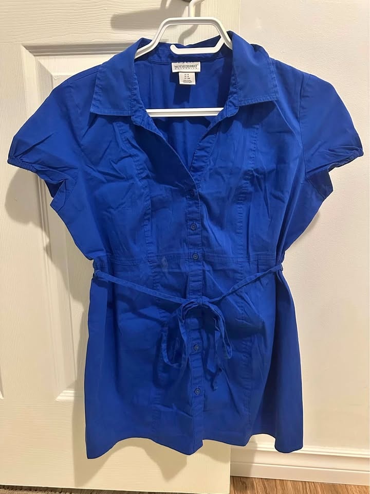 Maternity tops size Small