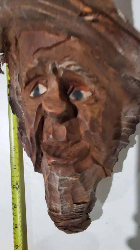 Hand carved wood sculpture image indicator(3)