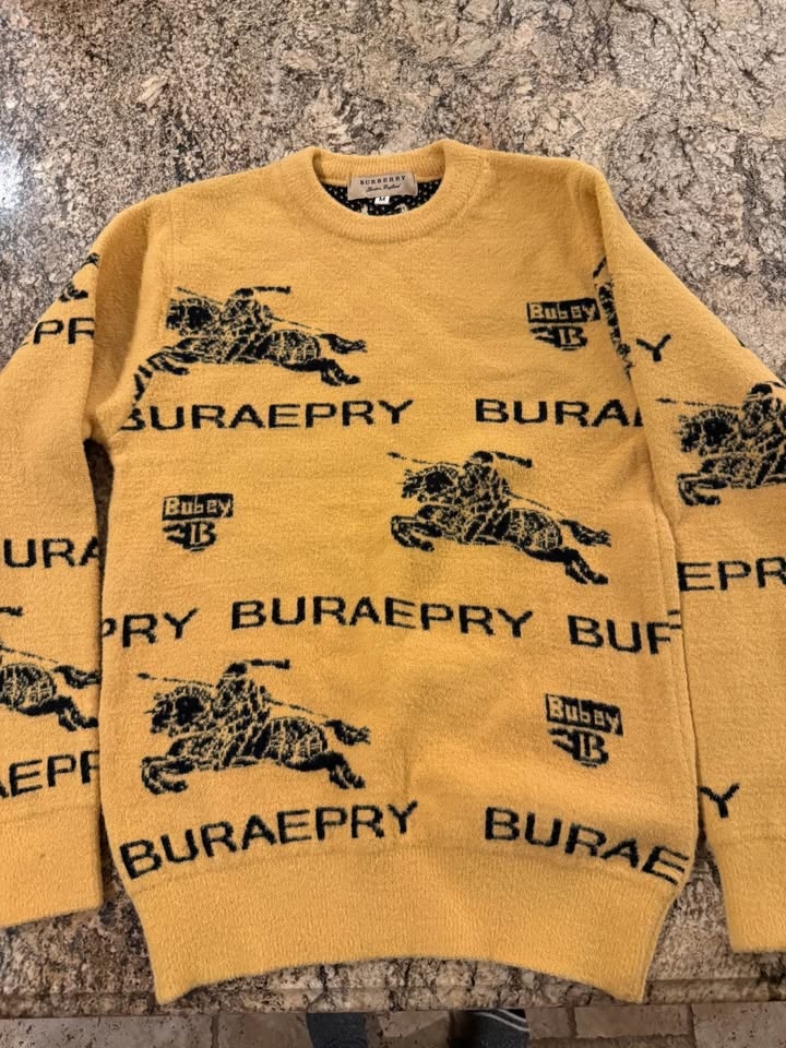 Burberry Cashmere Wool Crew Neck Sweater - Size M - photo 4