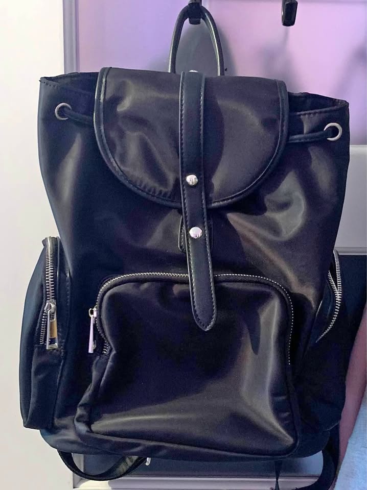 Active Zone Nylon Backpack (MUST GO)