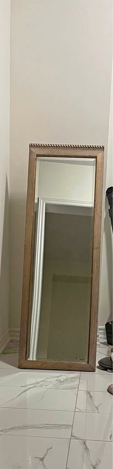 Stand Up Mirror