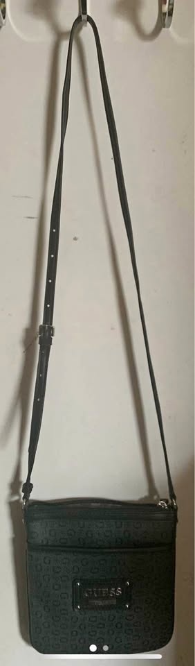 Guess Shoulder Bag