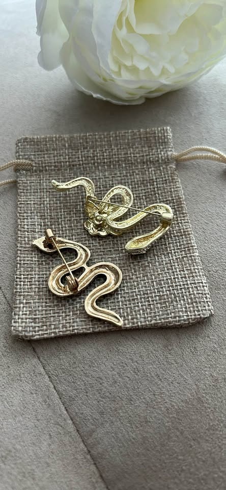Snake brooches - photo 2