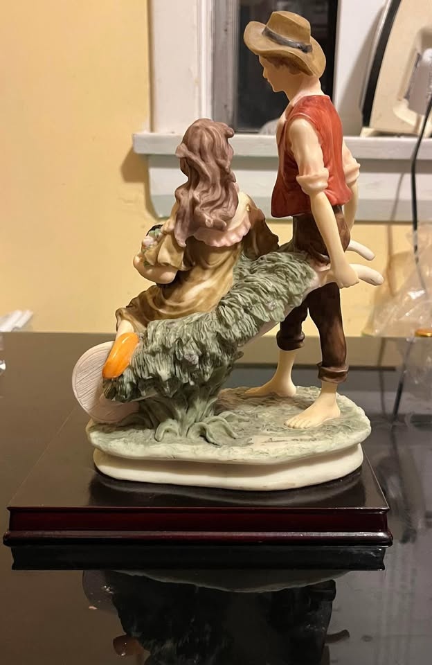 La Anina Collection Man Pushing Woman In Wheelbarrow Figurine 19 - photo 3