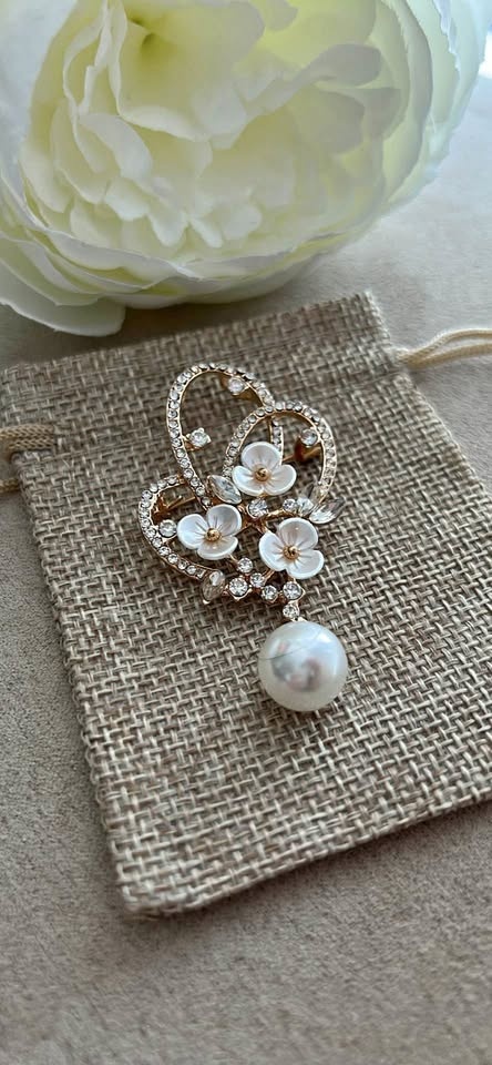 Blossom Brooch